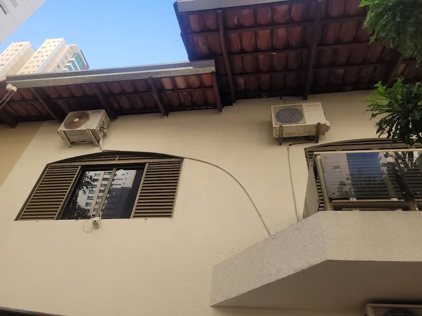 Foto 1 de Casa com 5 Quartos para alugar, 300m² em Setor Bueno, Goiânia