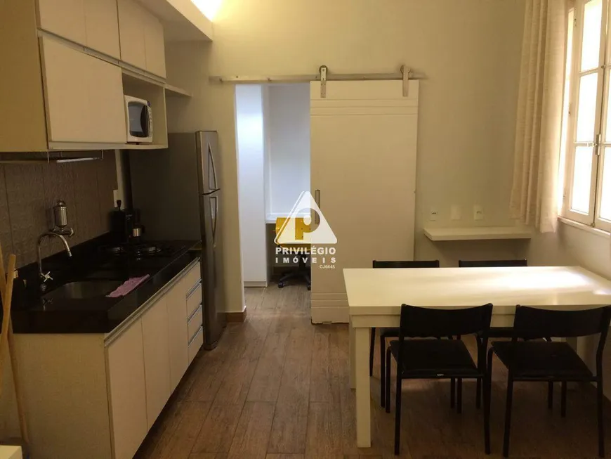 Foto 1 de Apartamento com 2 Quartos à venda, 78m² em Copacabana, Rio de Janeiro