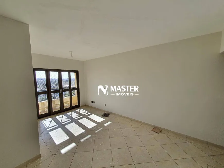 Foto 1 de Apartamento com 3 Quartos à venda, 86m² em Jardim Cristo Rei, Marília