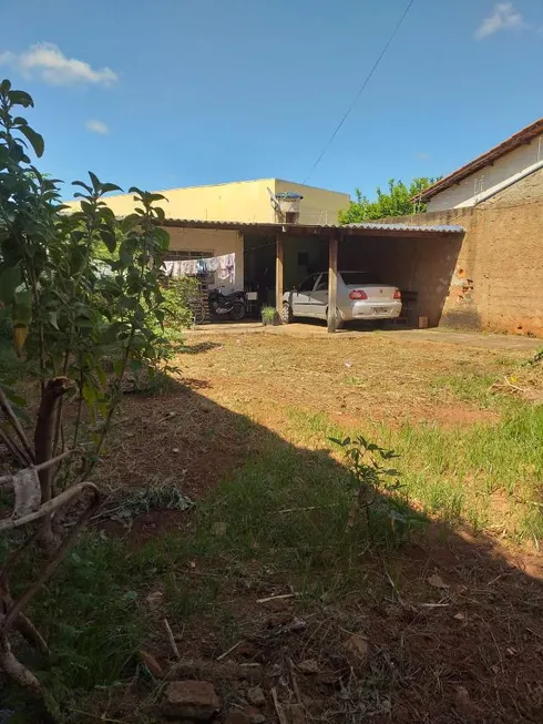 Foto 1 de Casa com 2 Quartos à venda, 60m² em Jardim Europa, Uberlândia