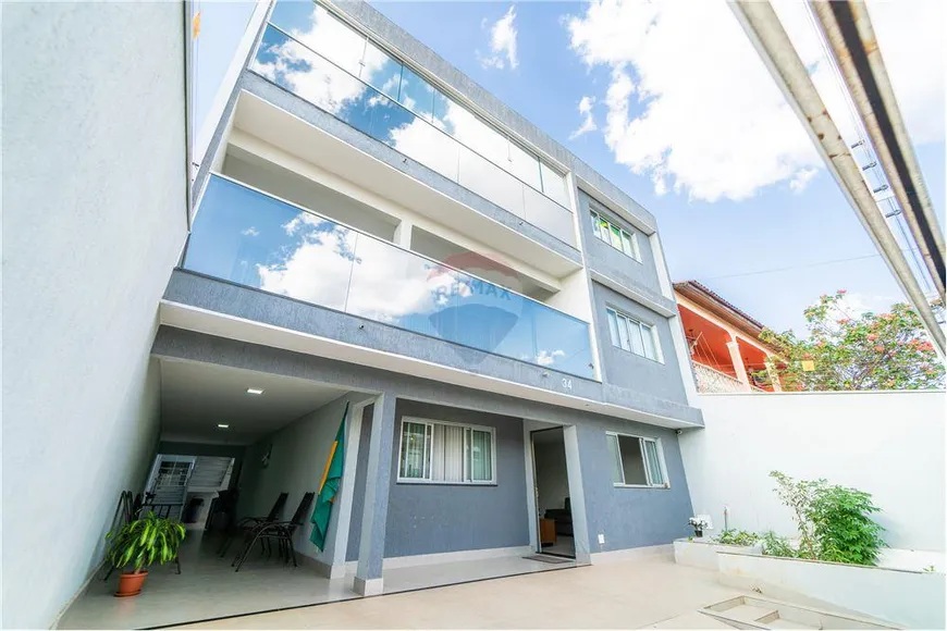 Foto 1 de Casa com 4 Quartos à venda, 395m² em Guara II, Brasília