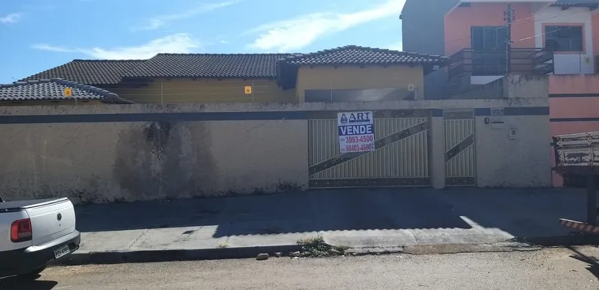 Foto 1 de Casa com 3 Quartos à venda, 141m² em Jardim Europa, Goiânia