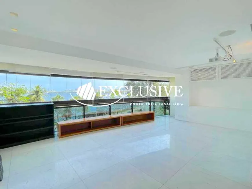 Foto 1 de Apartamento com 3 Quartos à venda, 144m² em Lagoa, Rio de Janeiro