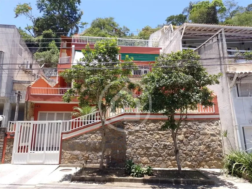 Foto 1 de Casa com 4 Quartos à venda, 335m² em Jardim Guanabara, Rio de Janeiro