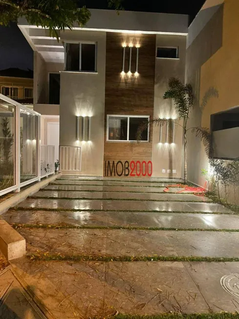 Foto 1 de Casa de Condomínio com 3 Quartos à venda, 280m² em Charitas, Niterói