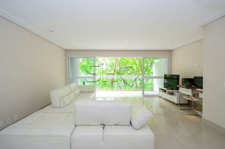 Foto 1 de Apartamento com 2 Quartos à venda, 132m² em Morumbi, São Paulo