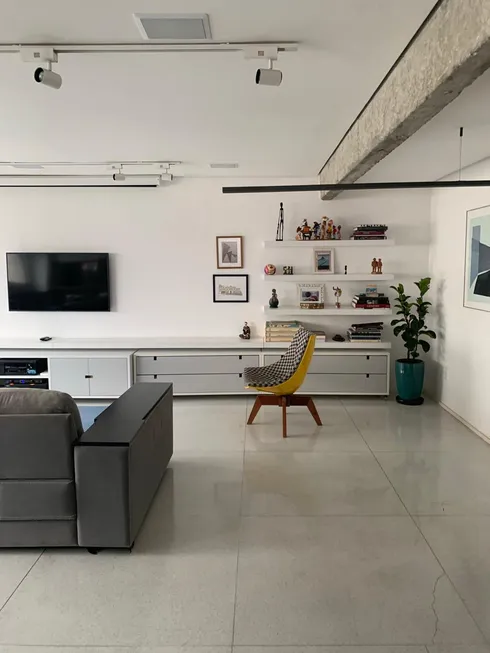 Foto 1 de Apartamento com 4 Quartos para venda ou aluguel, 194m² em Paraíso, São Paulo