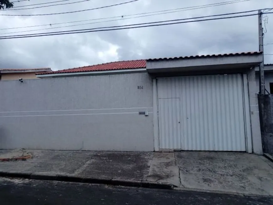 Foto 1 de Casa com 5 Quartos à venda, 240m² em Centro, Ponta Grossa