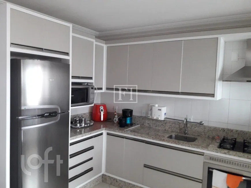 Foto 1 de Apartamento com 2 Quartos à venda, 74m² em Estreito, Florianópolis