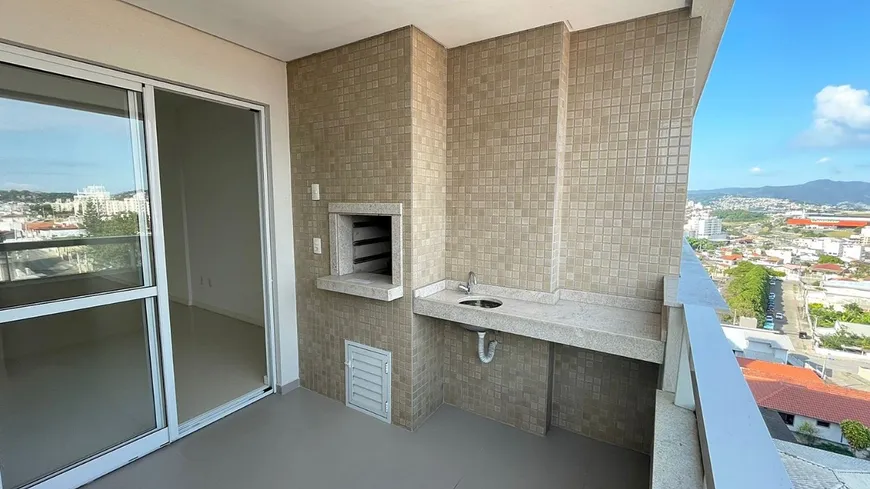 Foto 1 de Apartamento com 2 Quartos à venda, 80m² em Capoeiras, Florianópolis