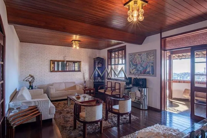 Foto 1 de Casa com 6 Quartos à venda, 1260m² em Mangabeiras, Belo Horizonte