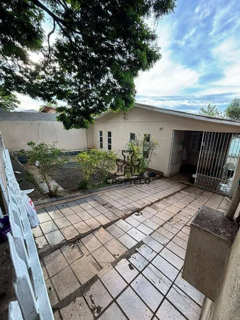 Foto 1 de Casa com 2 Quartos à venda, 50m² em Conjunto Habitacional Maria Cecília Serrano de Oliveira, Londrina