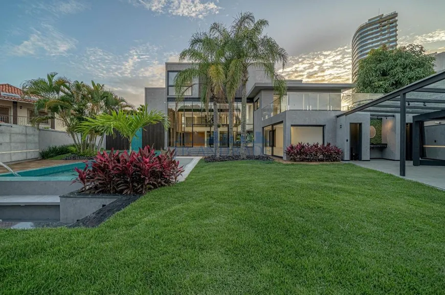 Foto 1 de Casa com 5 Quartos à venda, 1288m² em Barra da Tijuca, Rio de Janeiro