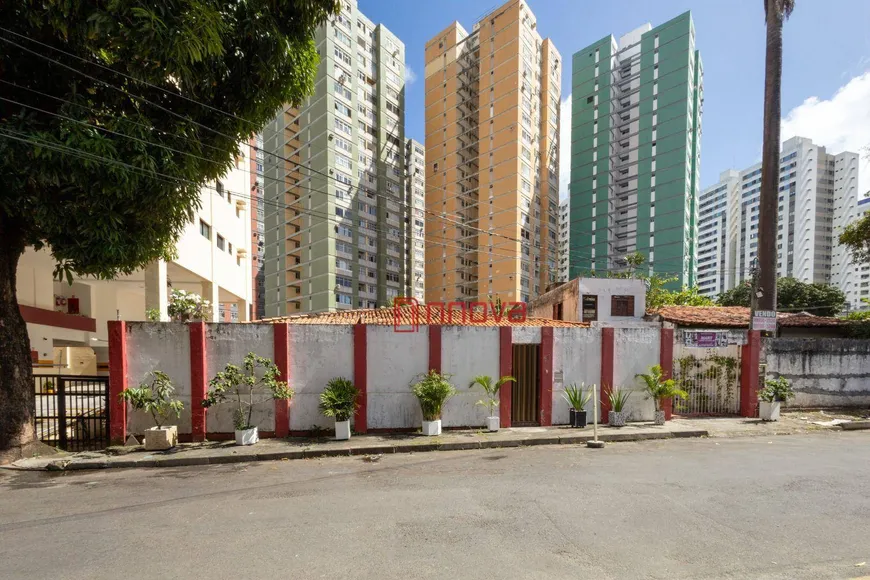 Foto 1 de Casa com 4 Quartos à venda, 300m² em Pituba, Salvador