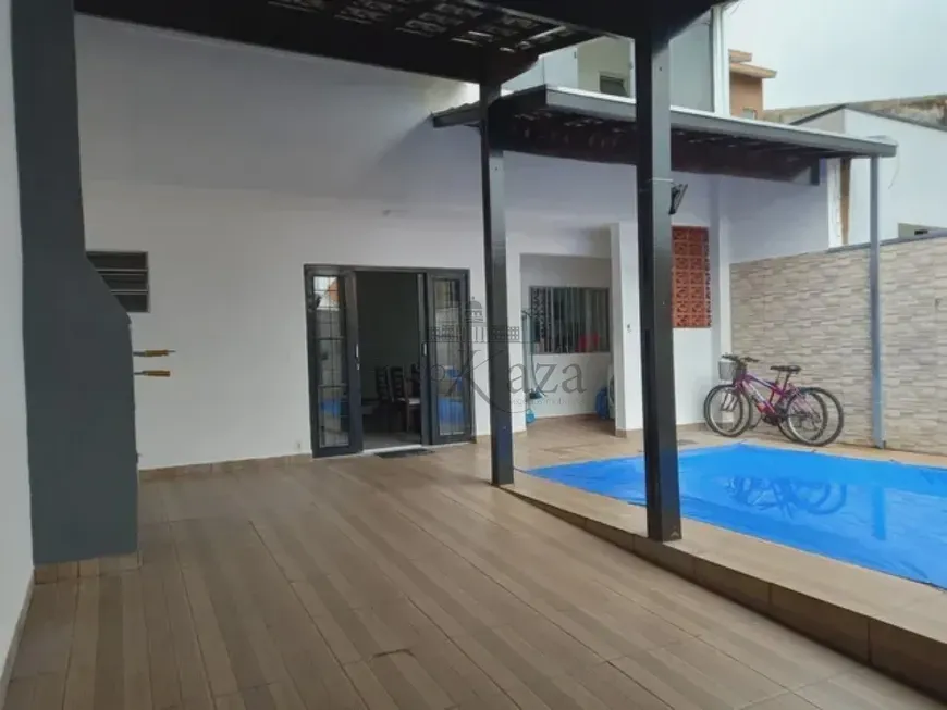 Foto 1 de Casa com 2 Quartos à venda, 140m² em Residencial Santa Paula, Jacareí