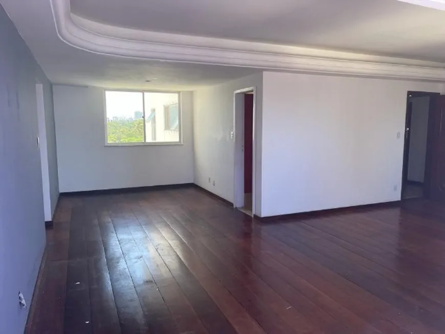 Foto 1 de Apartamento com 4 Quartos à venda, 150m² em Pituba, Salvador