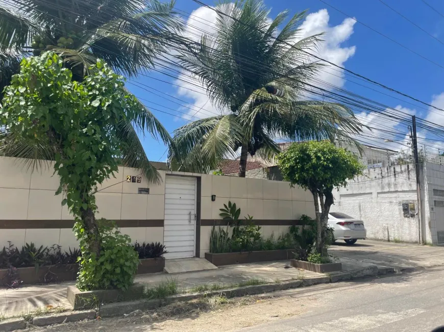 Foto 1 de Casa com 4 Quartos à venda, 345m² em Cordeiro, Recife