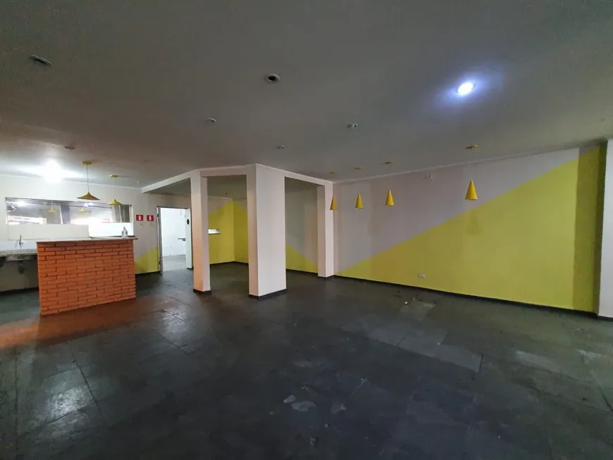 Foto 1 de Imóvel Comercial com 4 Quartos para alugar, 400m² em Chácara Santo Antônio, São Paulo