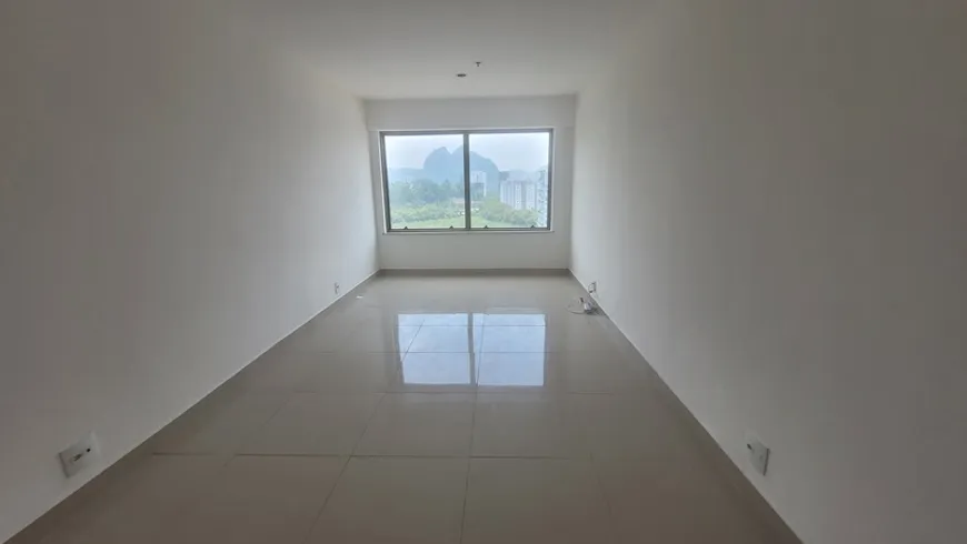 Foto 1 de Sala Comercial à venda, 24m² em Barra da Tijuca, Rio de Janeiro