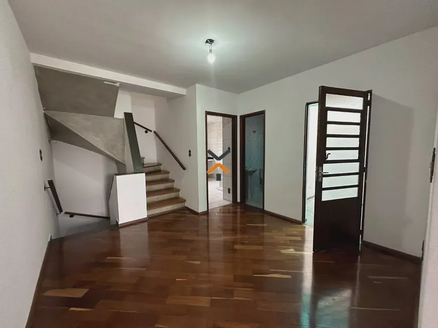 Foto 1 de Sobrado com 3 Quartos para venda ou aluguel, 150m² em Vila Floresta, Santo André