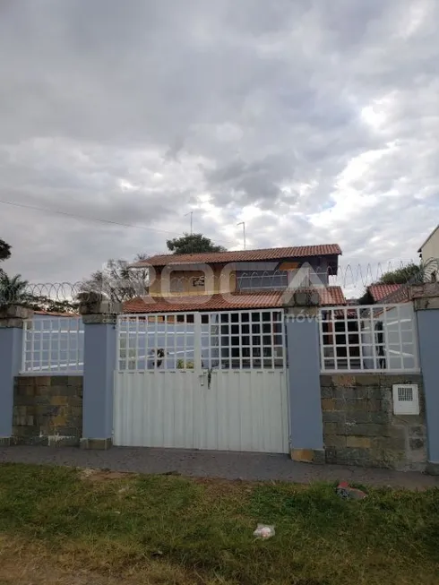 Foto 1 de Fazenda/Sítio com 3 Quartos à venda, 114m² em , Itirapina