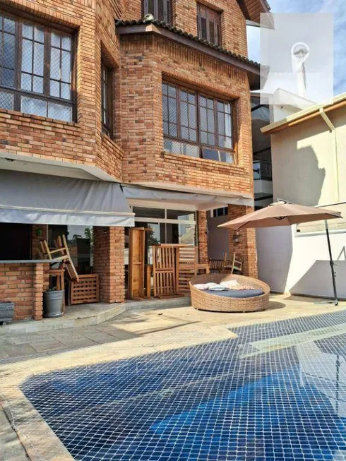 Foto 1 de Casa de Condomínio com 5 Quartos à venda, 426m² em Alphaville, Santana de Parnaíba