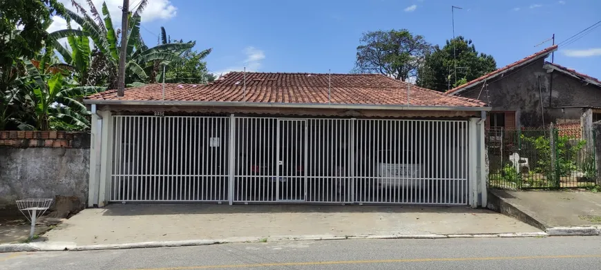 Foto 1 de Casa com 3 Quartos à venda, 200m² em Vila São José, Taubaté