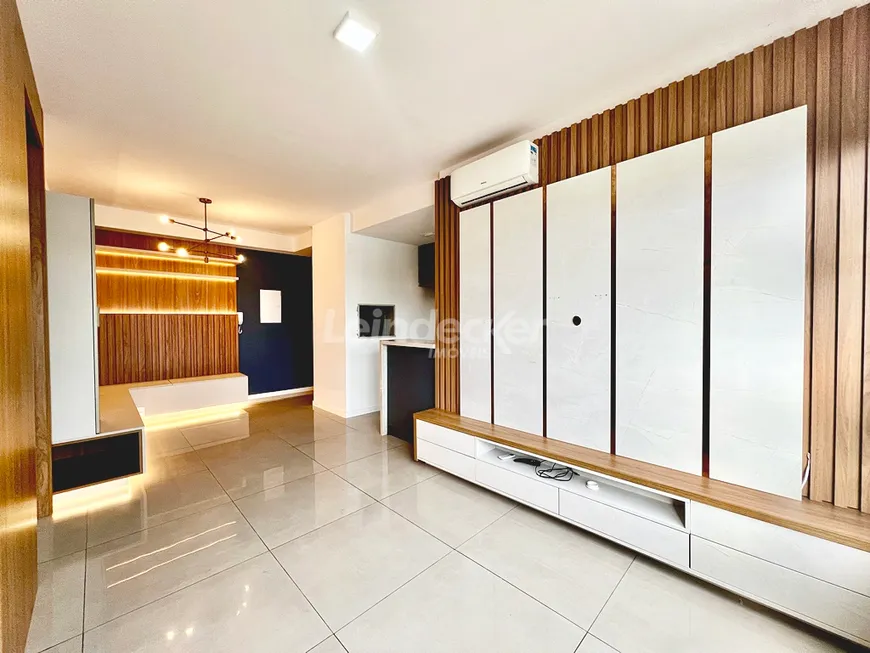Foto 1 de Apartamento com 3 Quartos para alugar, 67m² em Teresópolis, Porto Alegre