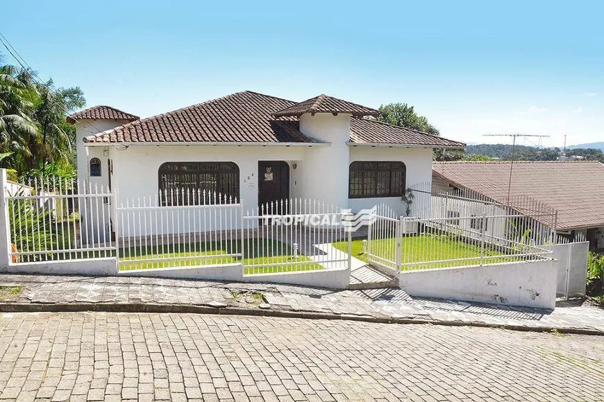 Foto 1 de Casa com 4 Quartos à venda, 437m² em Salto, Blumenau