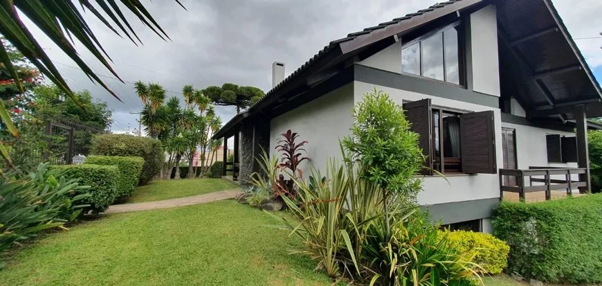 Foto 1 de Casa com 4 Quartos para alugar, 407m² em Bela Vista, Caxias do Sul