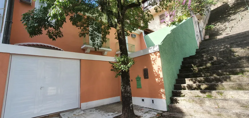 Foto 1 de Casa com 5 Quartos à venda, 340m² em Urca, Rio de Janeiro