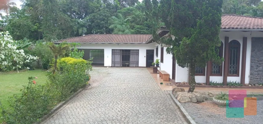 Foto 1 de Casa com 3 Quartos à venda, 140m² em Bom Retiro, Joinville
