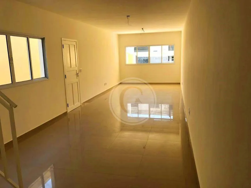 Foto 1 de Sobrado com 3 Quartos à venda, 137m² em Vila Yara, Osasco