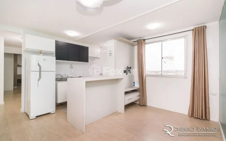 Foto 1 de Apartamento com 2 Quartos à venda, 42m² em Sarandi, Porto Alegre