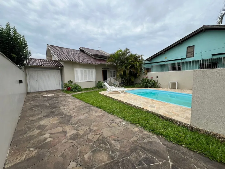 Foto 1 de Casa com 3 Quartos à venda, 157m² em Niterói, Canoas