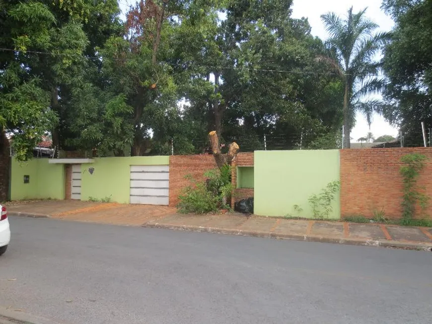 Foto 1 de Casa com 4 Quartos à venda, 381m² em Jardim Shangri La, Cuiabá