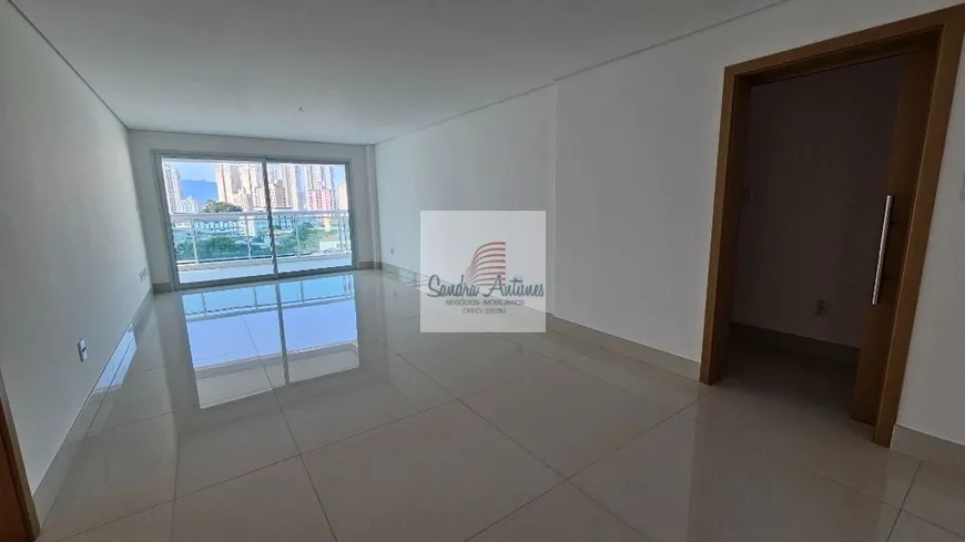 Foto 1 de Apartamento com 3 Quartos à venda, 185m² em Ponta da Praia, Santos