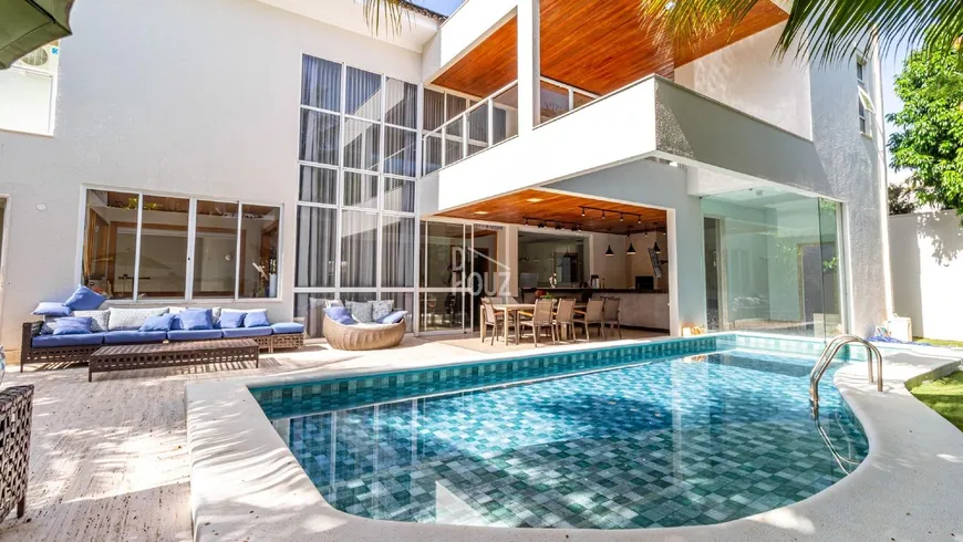Foto 1 de Casa de Condomínio com 4 Quartos à venda, 565m² em Residencial Alphaville Flamboyant, Goiânia