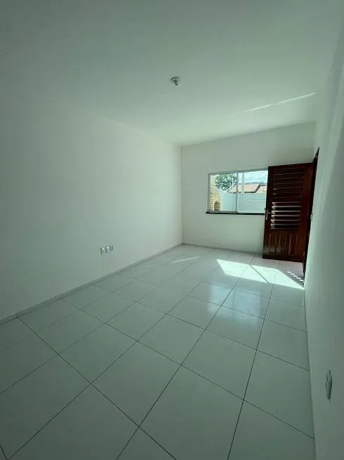 Foto 1 de Casa com 2 Quartos à venda, 100m² em Ipitanga, Lauro de Freitas