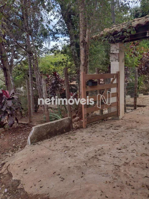 Foto 1 de Fazenda/Sítio com 4 Quartos à venda, 200m² em , Itatiaiuçu