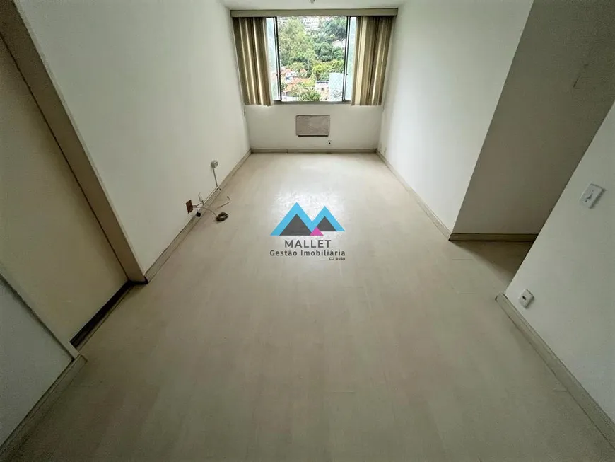 Foto 1 de Apartamento com 3 Quartos à venda, 80m² em Laranjeiras, Rio de Janeiro