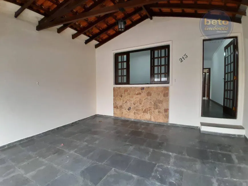 Foto 1 de Casa com 3 Quartos para alugar, 120m² em Vila Gardiman, Itu
