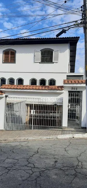 Foto 1 de Sobrado com 2 Quartos à venda, 211m² em Horto Florestal, São Paulo