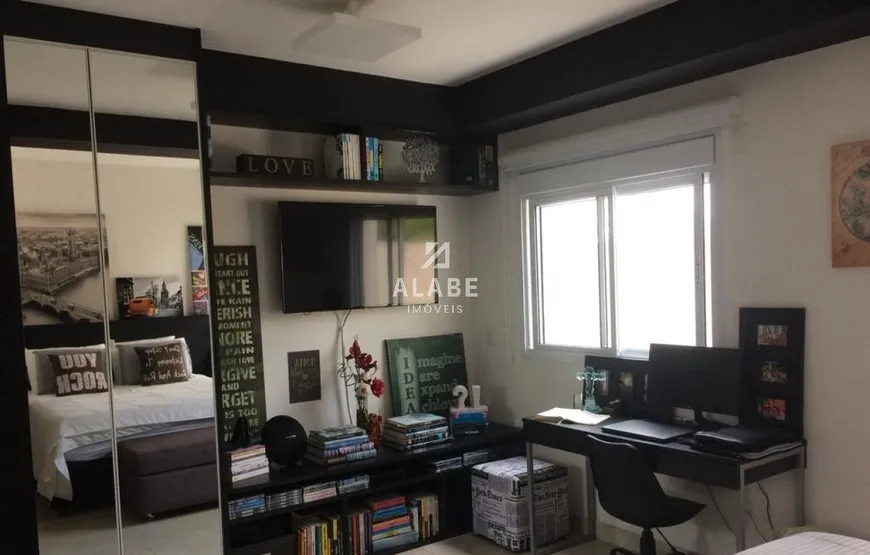 Foto 1 de Apartamento com 1 Quarto à venda, 120m² em Campo Belo, São Paulo