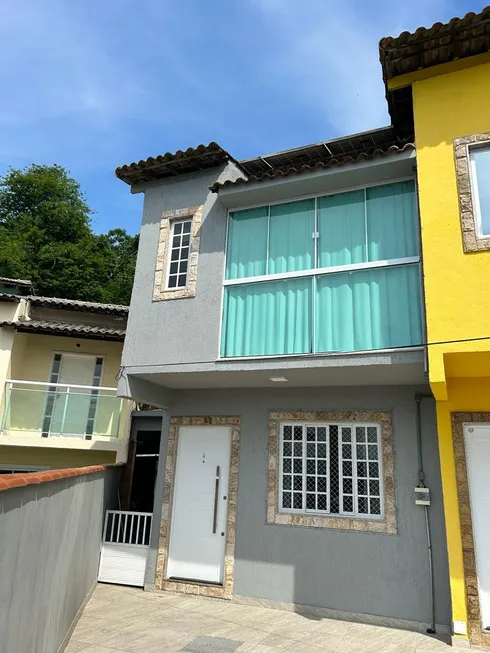 Foto 1 de Casa de Condomínio com 2 Quartos à venda, 128m² em Jardim Primavera, Duque de Caxias