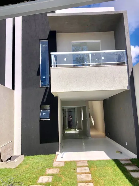 Foto 1 de Casa com 4 Quartos à venda, 152m² em Ipitanga, Lauro de Freitas