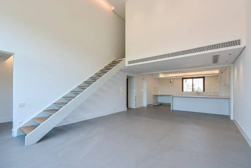 Foto 1 de Apartamento com 2 Quartos à venda, 130m² em Jardim Das Bandeiras, São Paulo