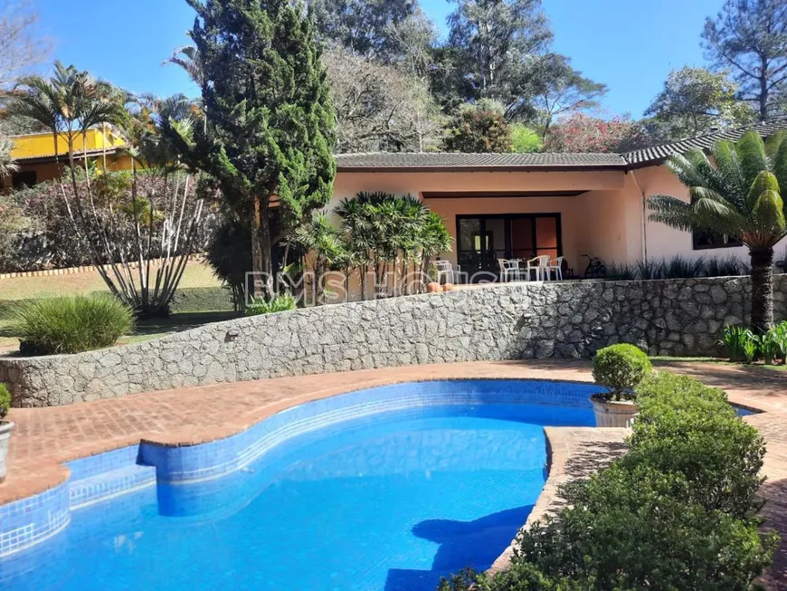 Foto 1 de Casa com 3 Quartos para alugar, 400m² em Granja Viana, Cotia