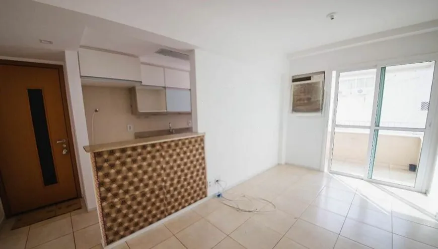 Foto 1 de Apartamento com 3 Quartos à venda, 70m² em Badu, Niterói