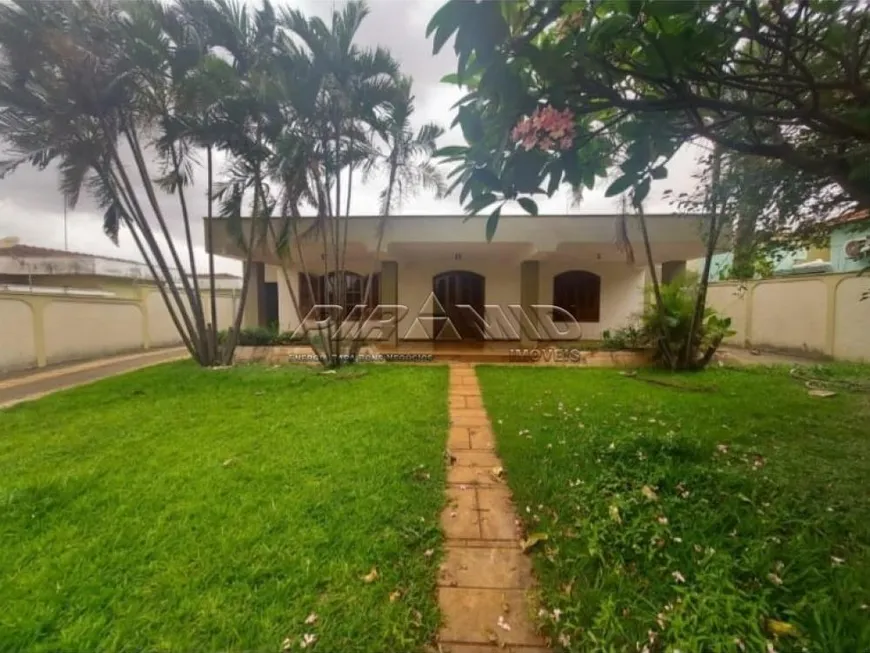 Foto 1 de Casa com 4 Quartos à venda, 385m² em Centro, Jardinópolis